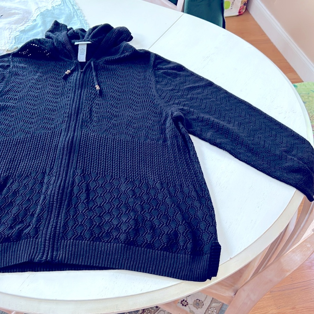 Navy blue sweater with hood long sleeves